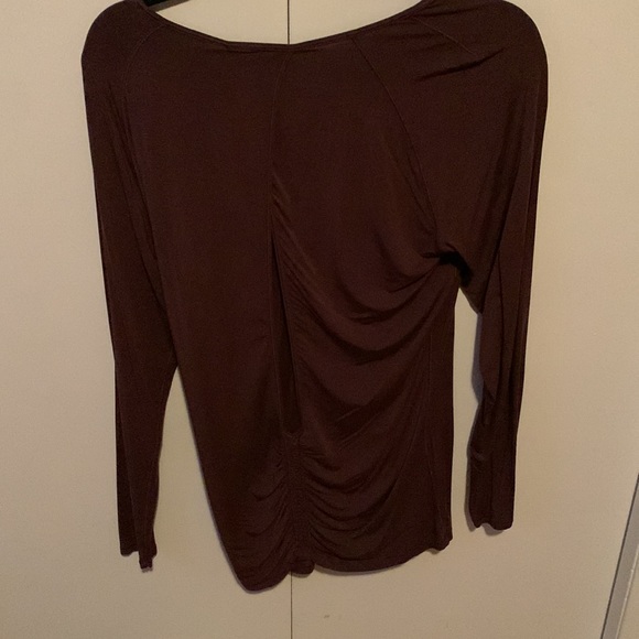 Dark plum Lulu top with open back - Picture 2 of 3